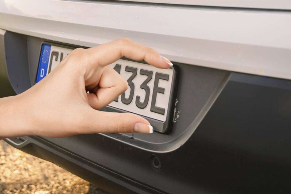 ce înseamnă litera E pe plăcuțele de înmatriculare