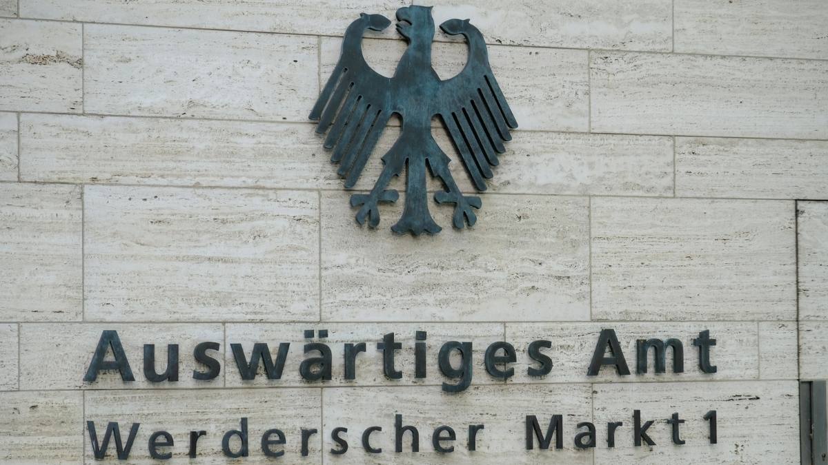 Germania l-a convocat pe ambasadorul rus