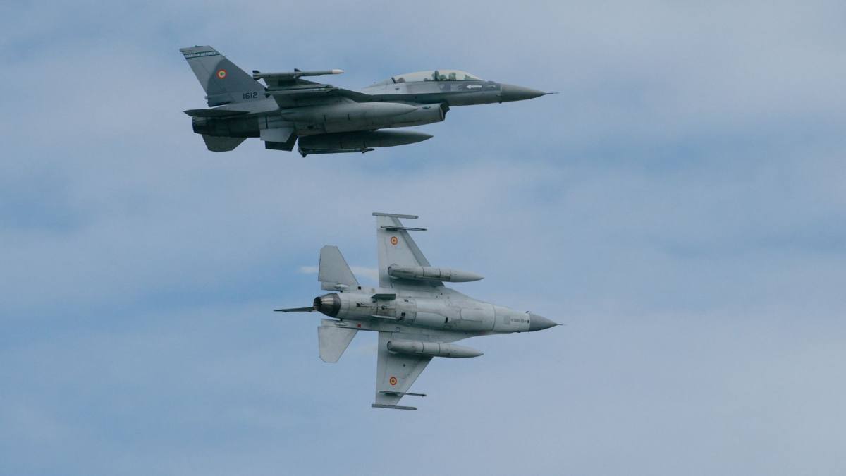 românesc dronă spațiu NATO
