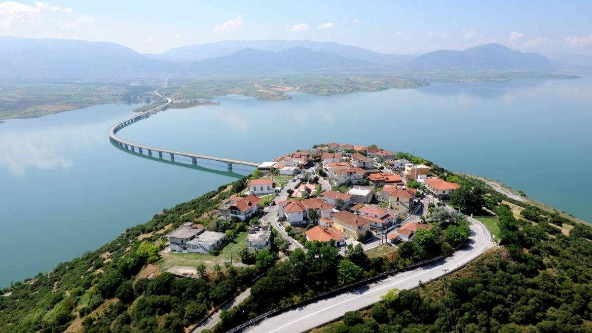 10.000 euro pentru copil în Grecia