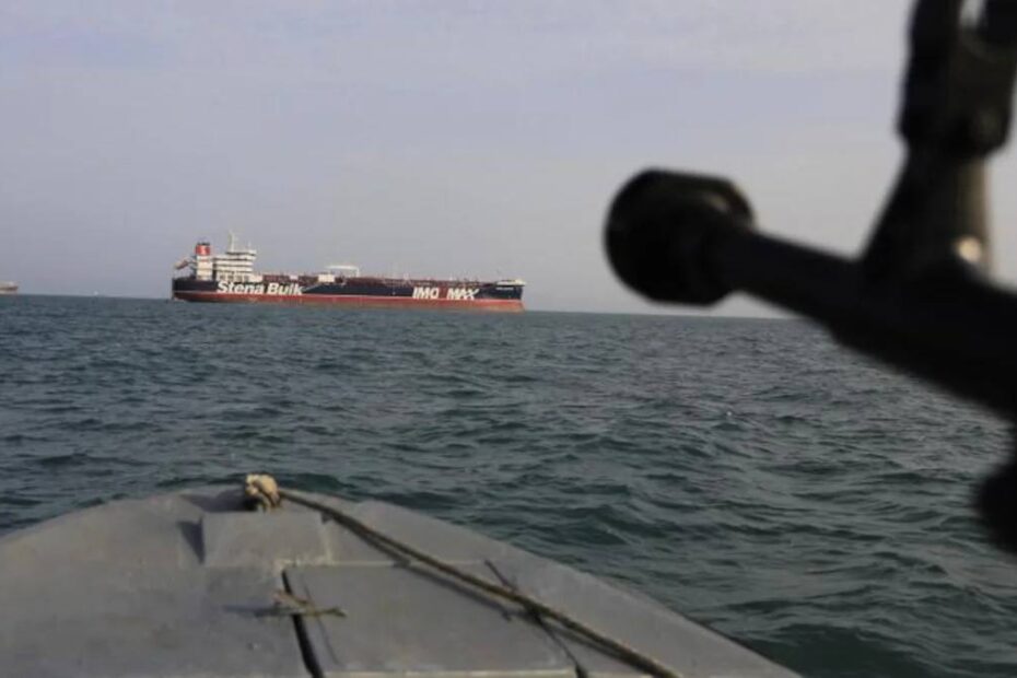Iranul închide din nou Strâmtoarea Ormuz