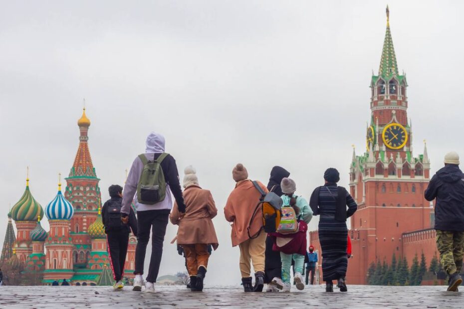 Rusia atrage occidentali cu promisiuni