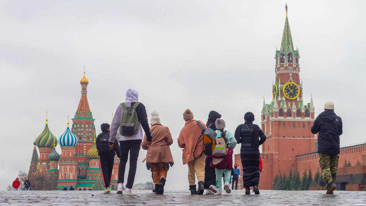 Rusia atrage occidentali cu promisiuni