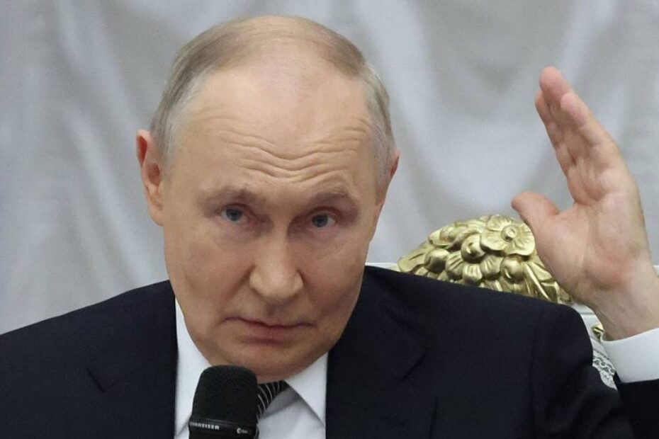 Rusia construiește baze militare granița NATO