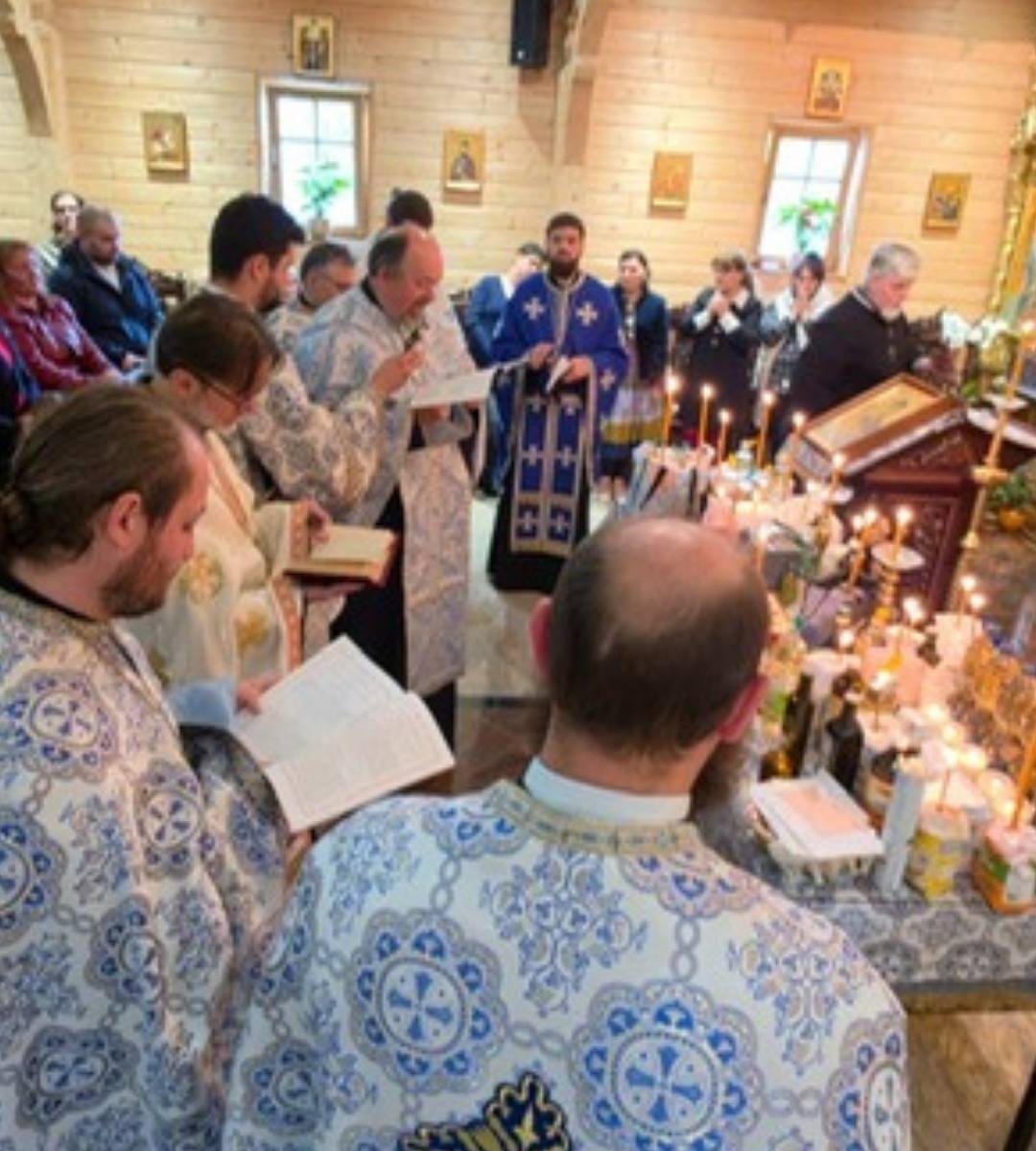 Sfântul Maslu în sobor panortodox de preoți la Parohia Ortodoxă Română „Buna Vestire” din München