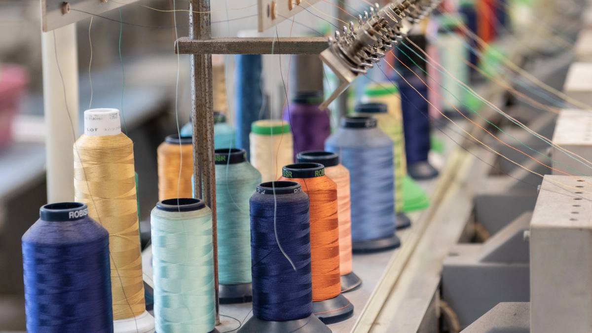 Companie tradițională germană cumpărată de chinezi. În imagine, o mașină textilă industrială
