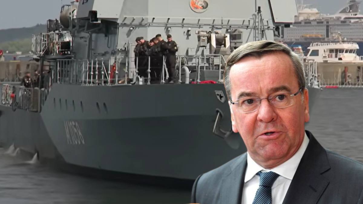 Germania trimite nave militare spre Strâmtoarea Ormuz. In imagine, Boris Pistorius, ministrul german al apărării, si nava de deminare Fulda