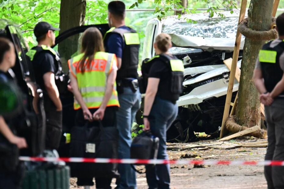 Atac terorist la Berlin o mașină a intrat în mulțime
