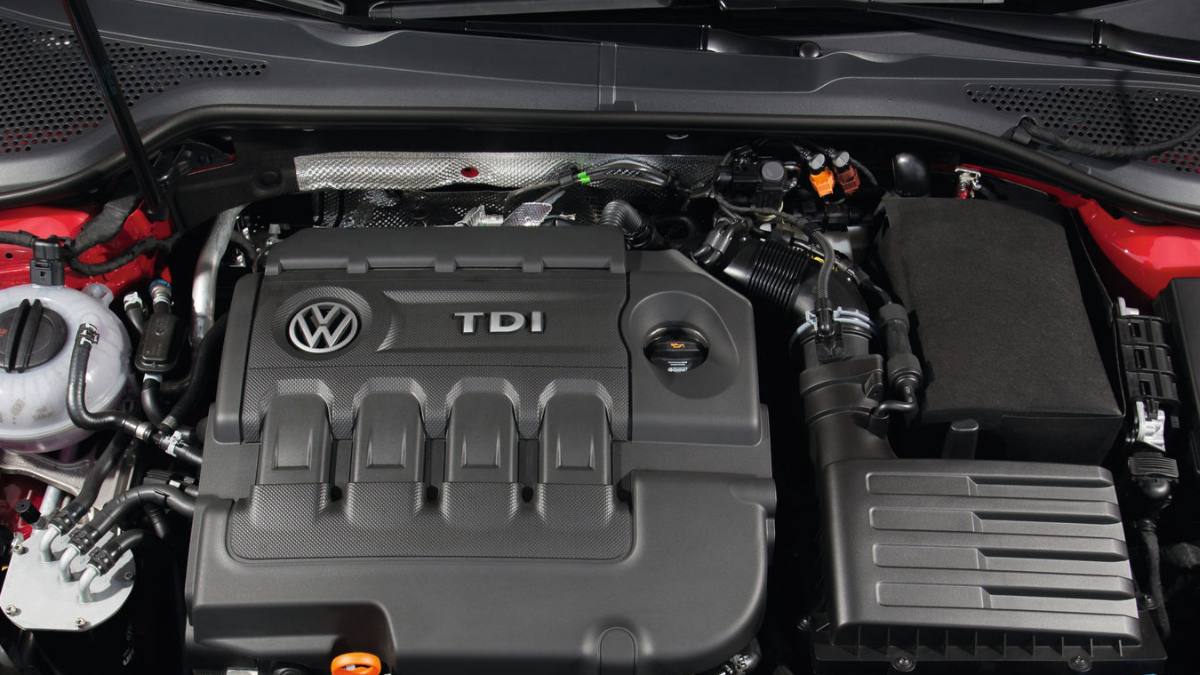 Volkswagen oprește comenzile pentru Golf diesel. În imagine, motor diesel
