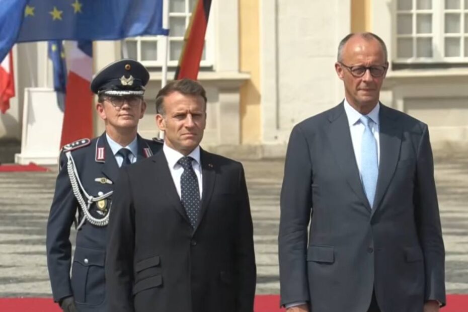 Germania face un pas militar fără precedent. În imagine, întâlnirea dintre Merz și Macron