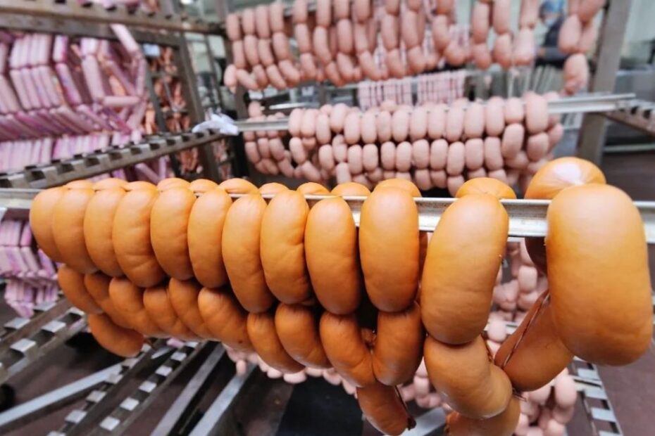 Un mare producător german de cârnați intră în faliment. Își închide fabrica și concediază lucrători.