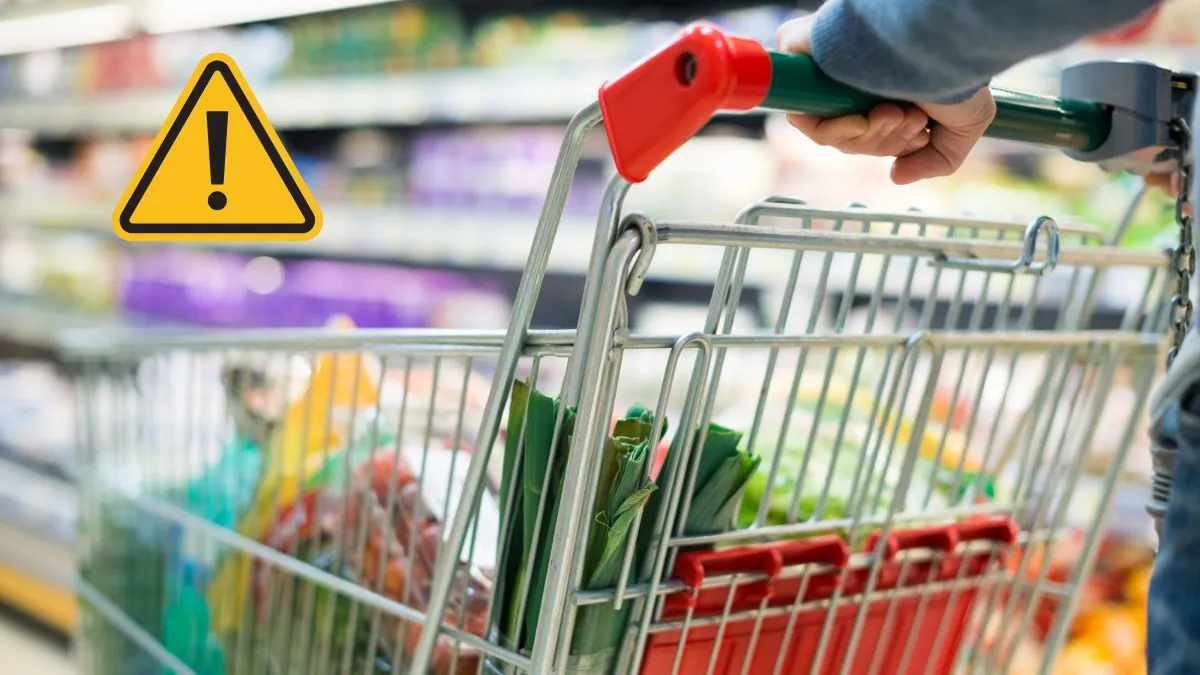 Retragere urgentă de fructe de la Lidl Aldi și Kaufland. În imagine, un coș de cumpărături în supermaket