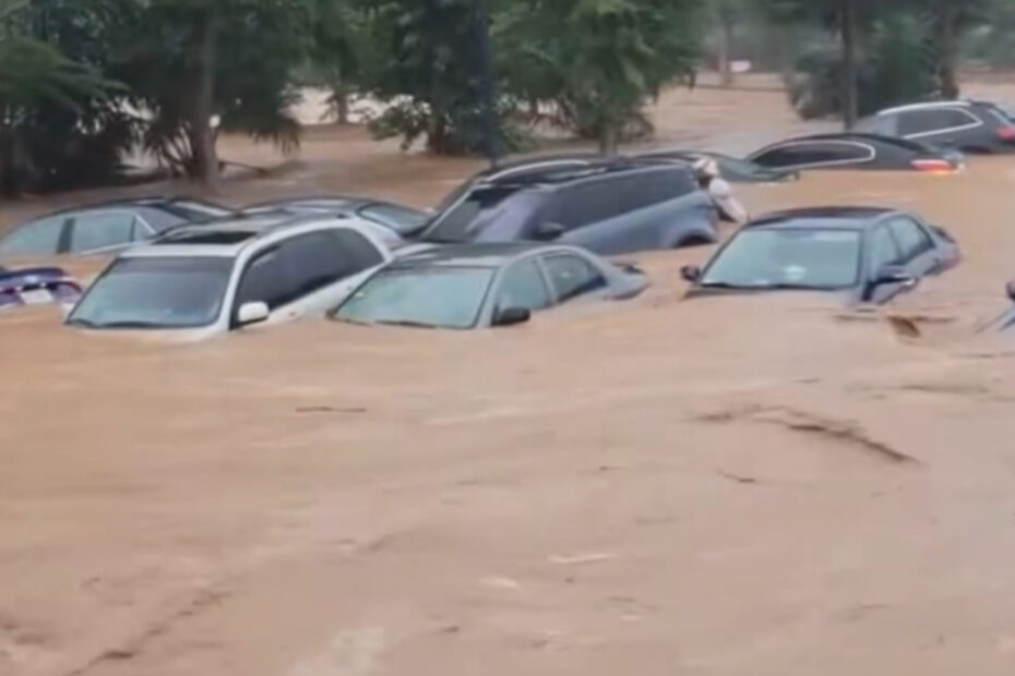 Inundații după ploi torențiale în Abuja