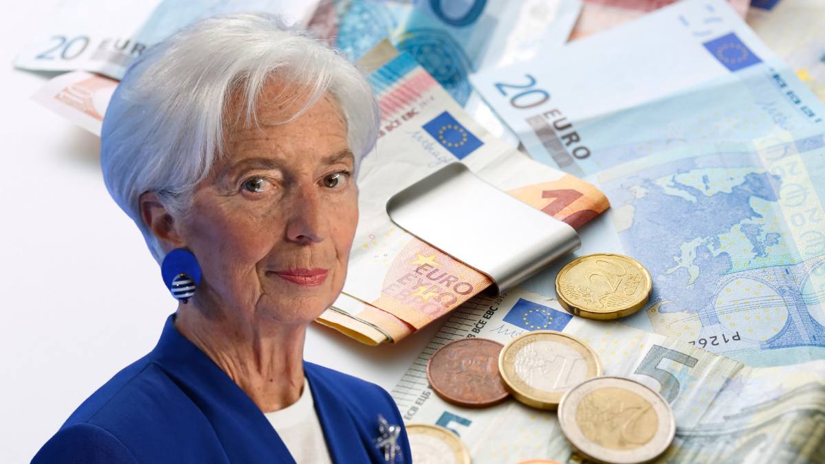 Când apar noile bancnote euro