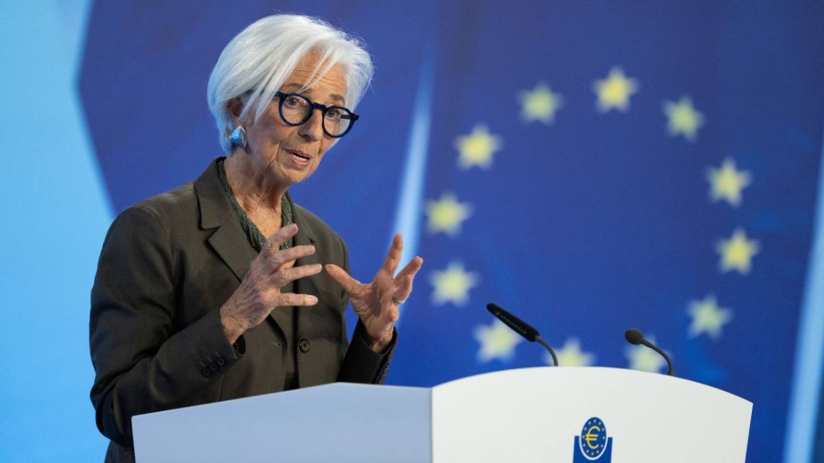 bancnotele euro se schimbă