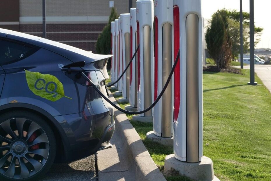 mașini electrice emisii CO2