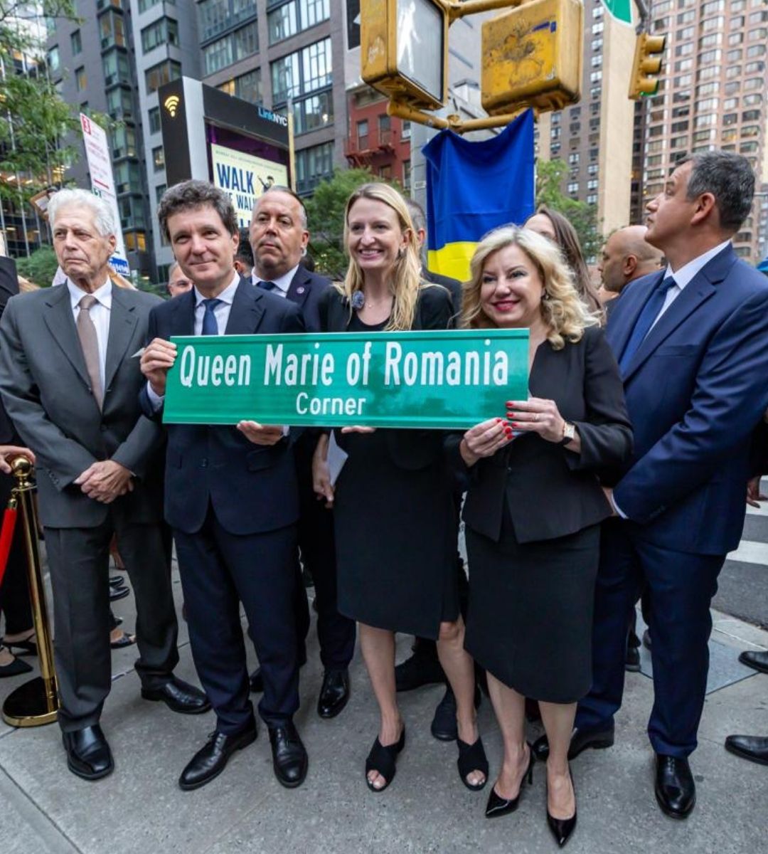 Nicușor Dan s-a întâlnit cu românii din New York