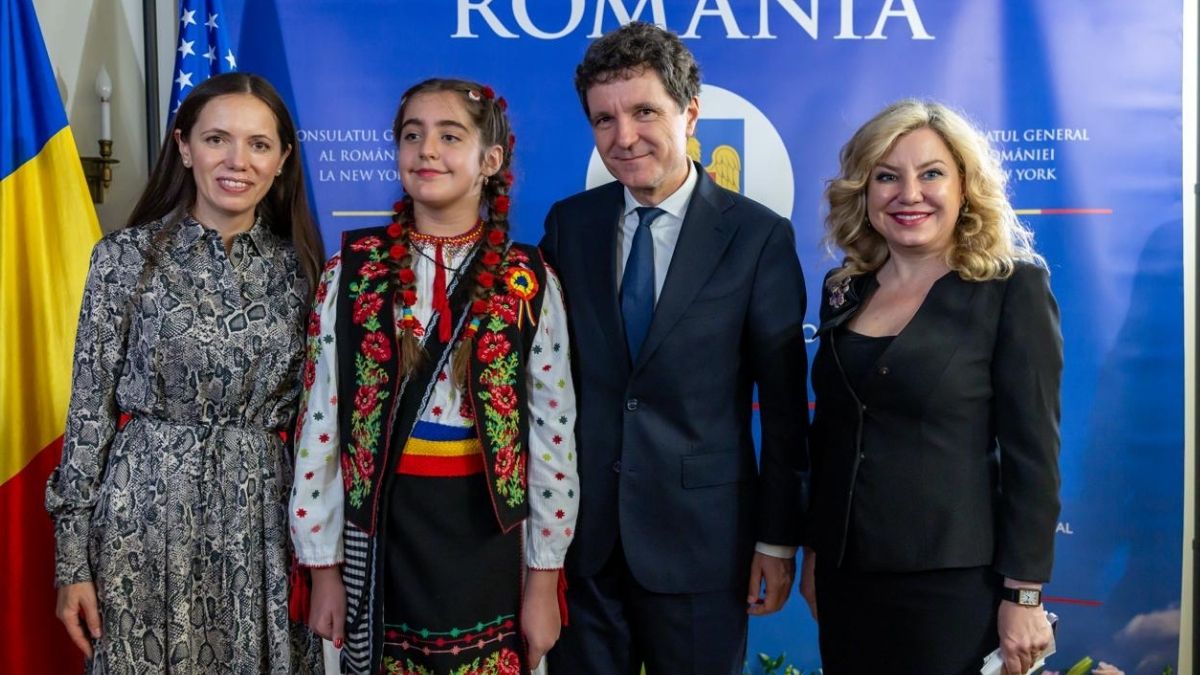 Nicușor Dan s-a întâlnit cu românii din New York