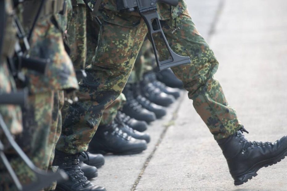 Armata împotriva protestelor studenților din Germania