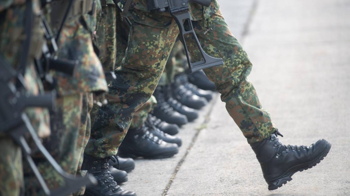Armata împotriva protestelor studenților din Germania