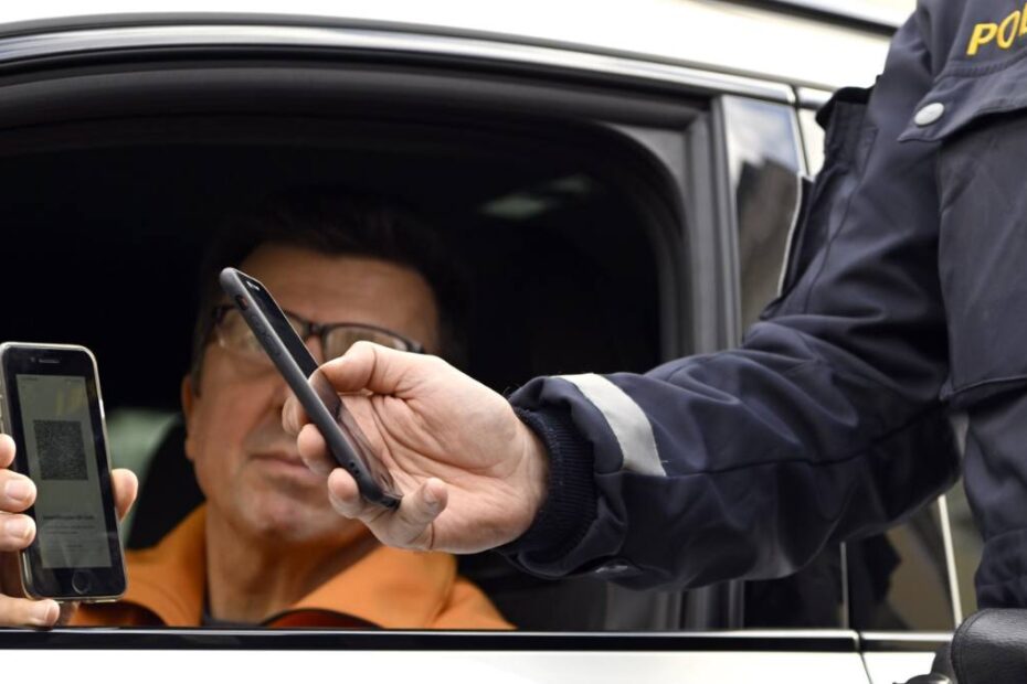 Permisul de conducere digital va fi lansat în noiembrie