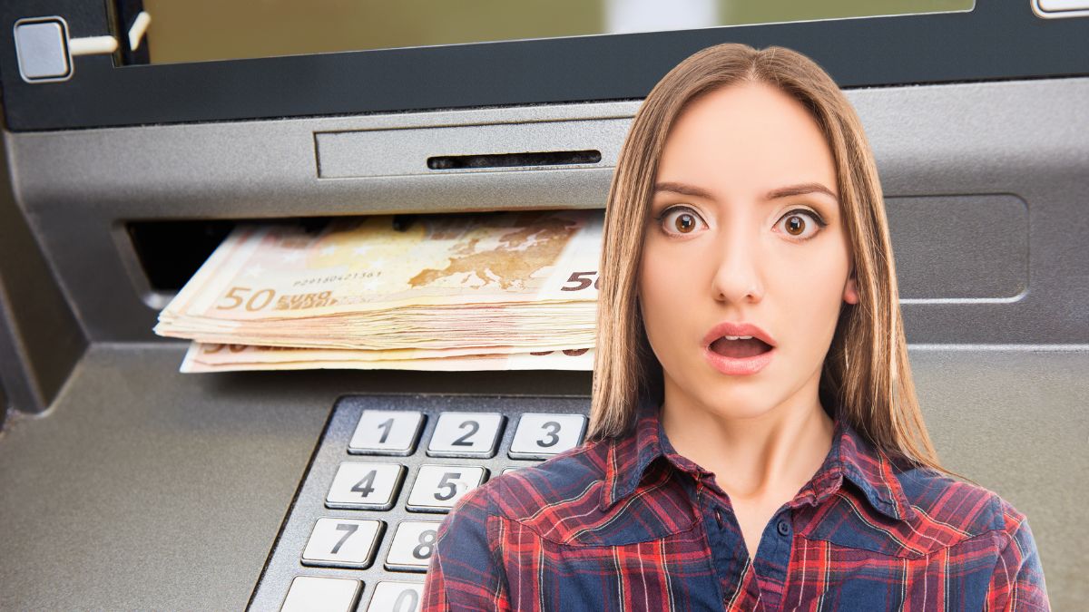 Colaj cu o femeie surprinsă și un bancomat din care ies bancnote de euro