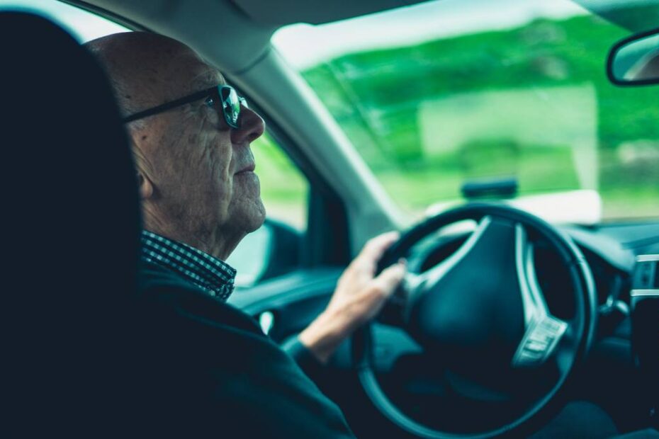 permisul pentru șoferii de peste 70 de ani UE