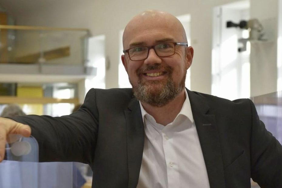 Hans-Thomas Tillschneider, politician AfD născut la Timișoara și vicepreședinte al Parlamentului din Saxonia-Anhalt