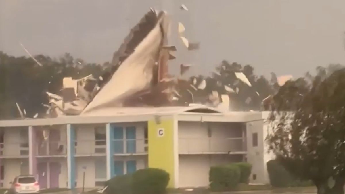 Uragan devastator cu victime și distrugeri uriașe