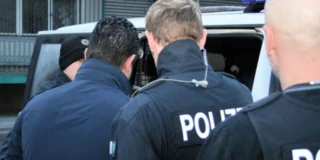 Un român supărat s-a dezbrăcat într-o secție de votare