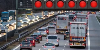 Blocaje de trafic pe șosele de la 1 august