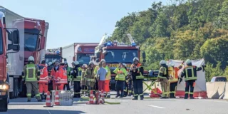 a6 accident roman