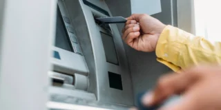 amendă bani găsiți la bancomat