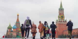 Rusia atrage occidentali cu promisiuni
