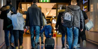 Românii din străinătate bani dacă se întorc în țară