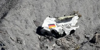 Avion prăbușit 150 de morți germania dată în judecată