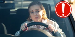 Noile reglementări din Germania vor afecta puternic șoferii. În imagine, o femeie la volan